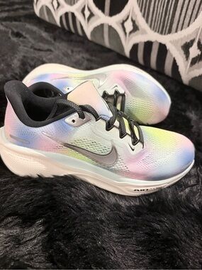 Nike Iris Glow Iridescent Pastel Running Sneakers
